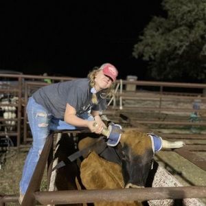 Meet your Posher, Abby